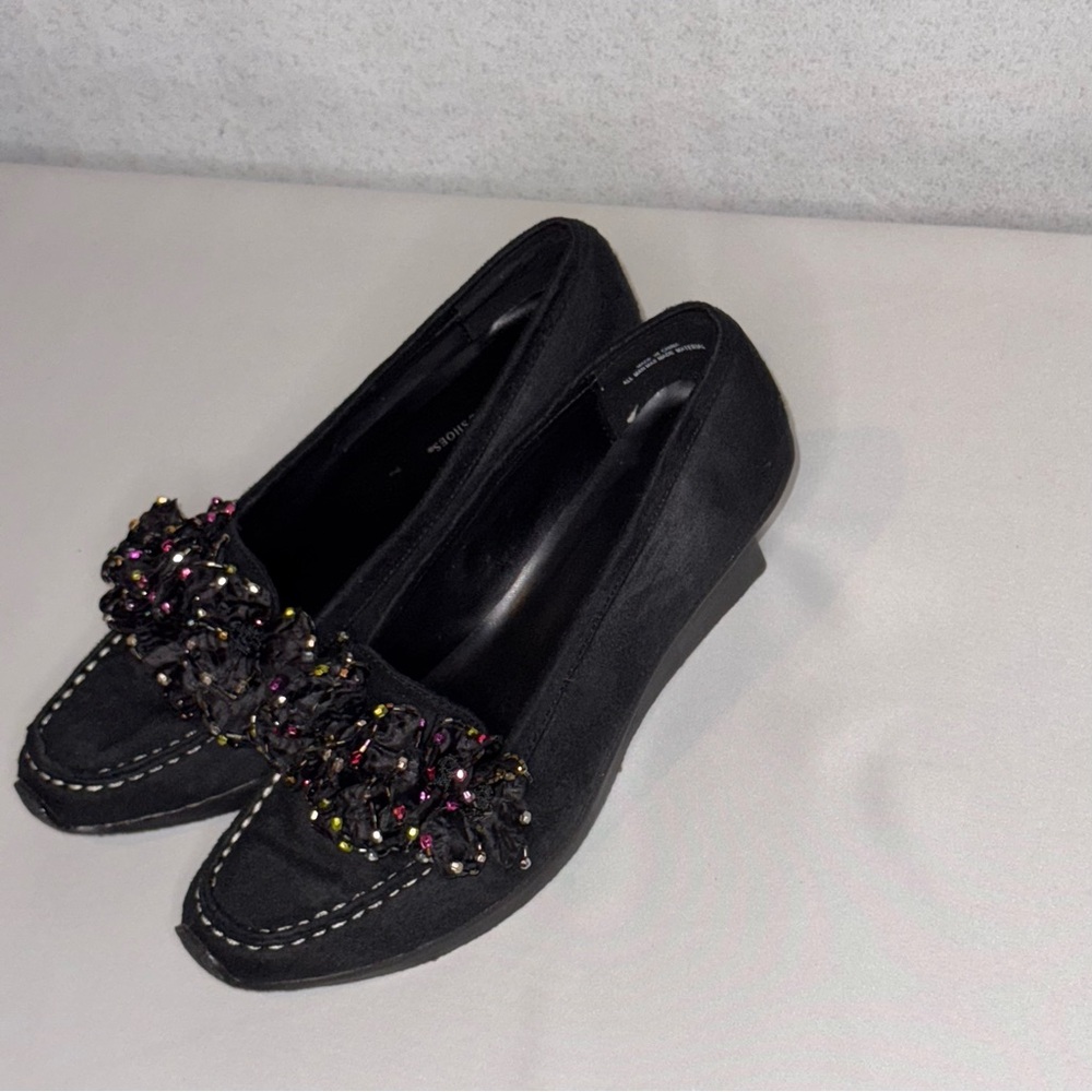 Black beaded Loafers with Accents size 7.5 women’s